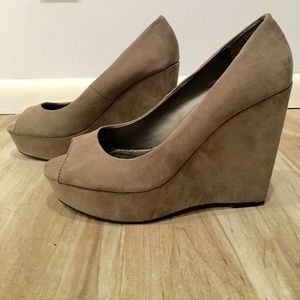 Sude Shi Wedges